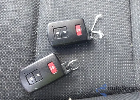 2017 Toyota Rav4 Hybrid Xle из США, поврежденный, VIN JTMRJREV3HD149729